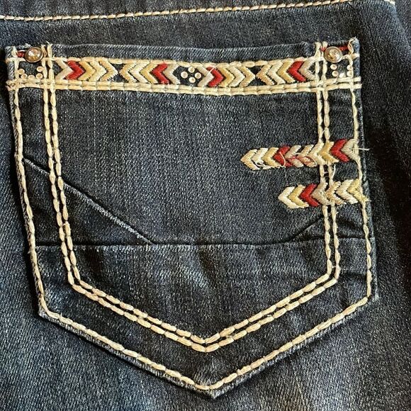 Daytrip Lynx Ankle Skinny Jeans with Embroidery Details - Picture 6 of 6